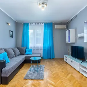 https://apartman-lucia-rijeka.primorje-gorskikotar.com